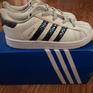 Adidas size 10t